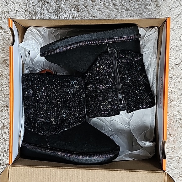 Girls Boots - Picture 4 of 15